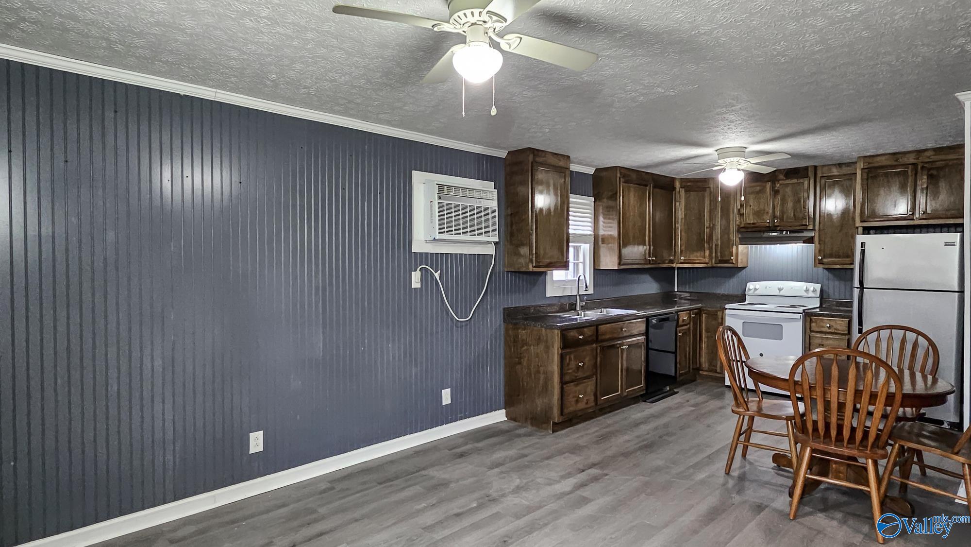 18222 McMunn Lane