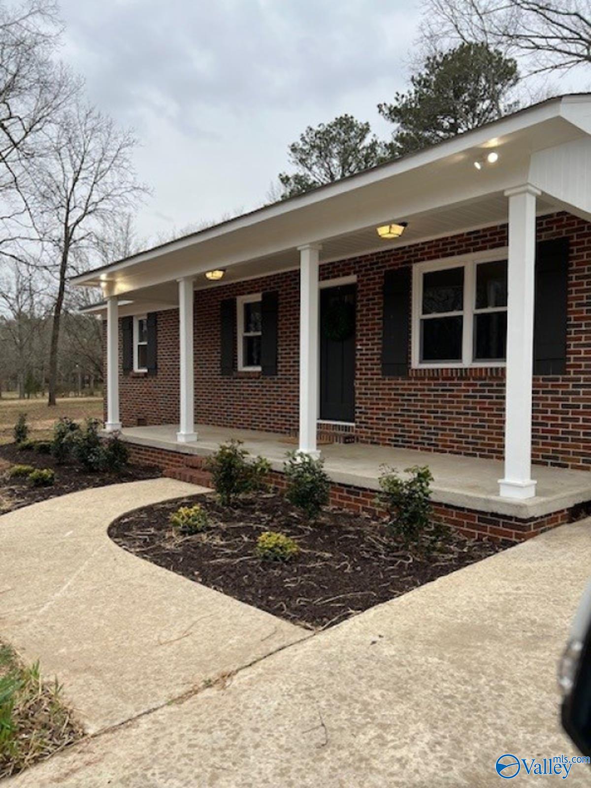 174 Iron Man Road, Hartselle, Alabama image 1