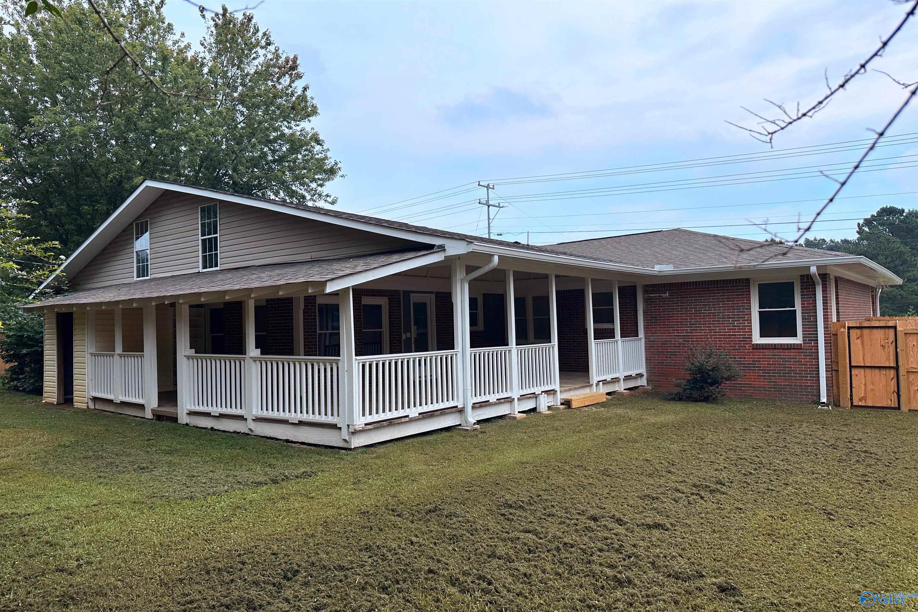 2553 N Brindlee Mountain Parkway, Arab, Alabama image 2