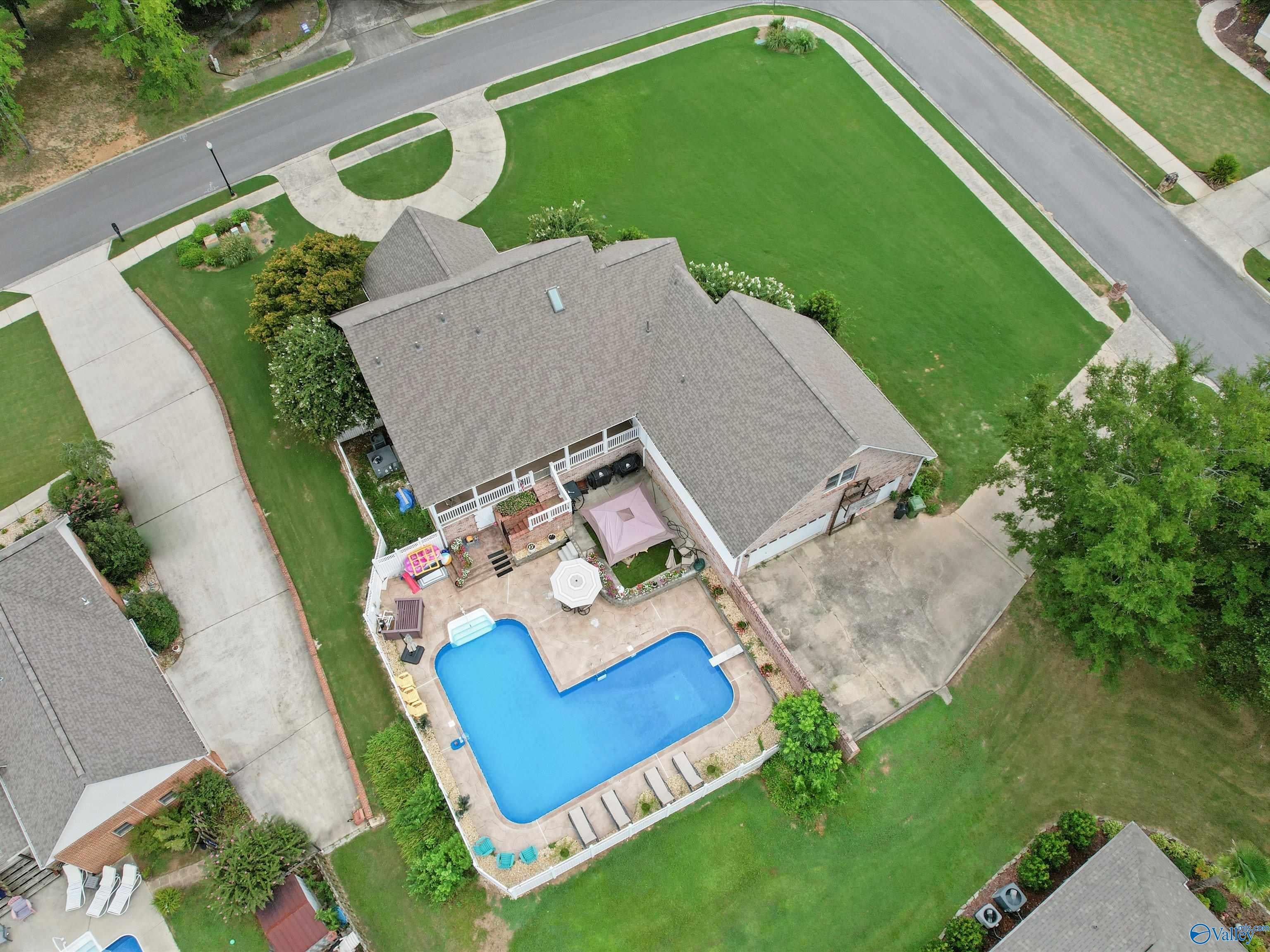 5547 Grist Mill Lane