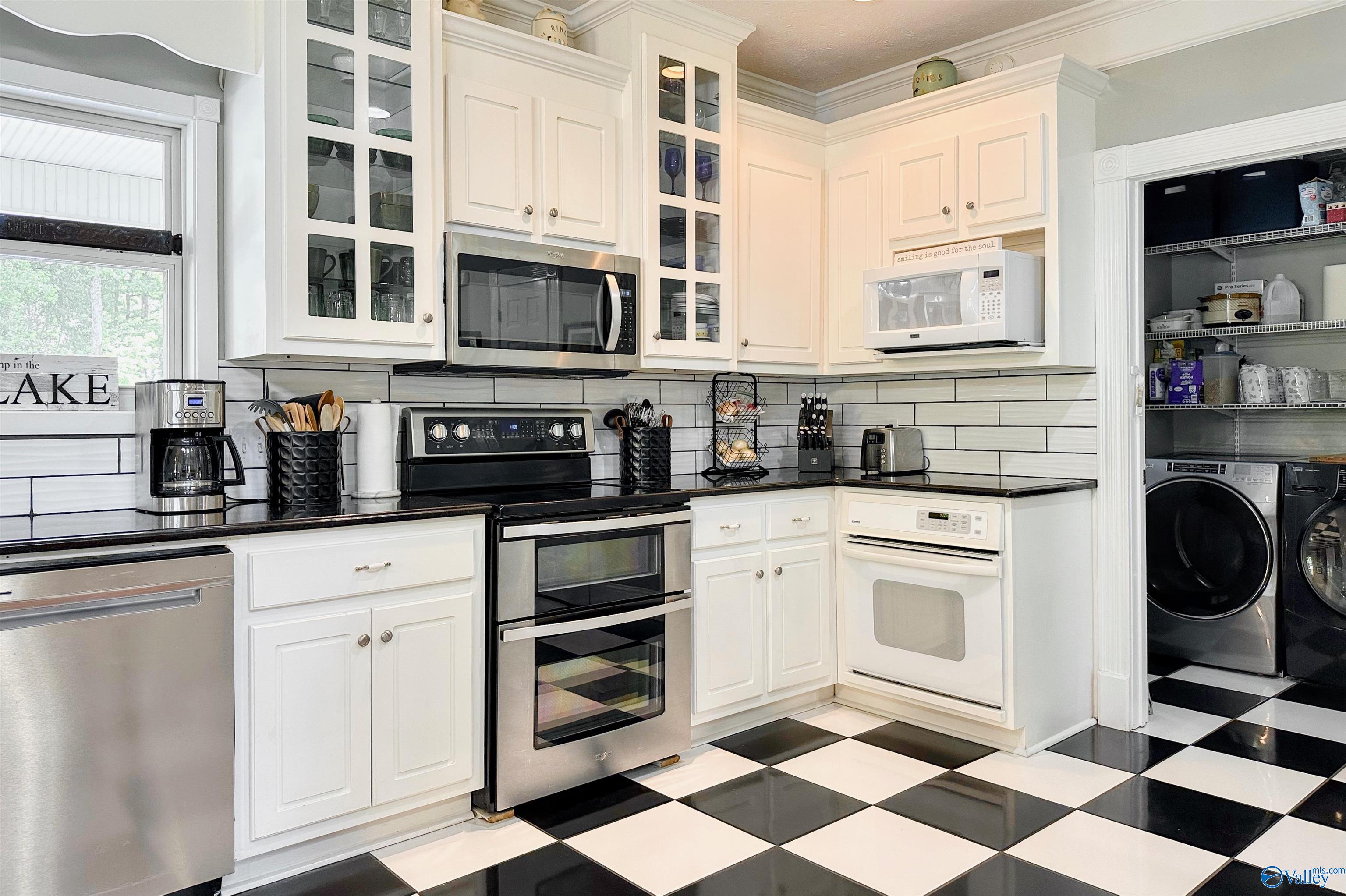 10576 Paradise Shores Road, Athens, Alabama image 16