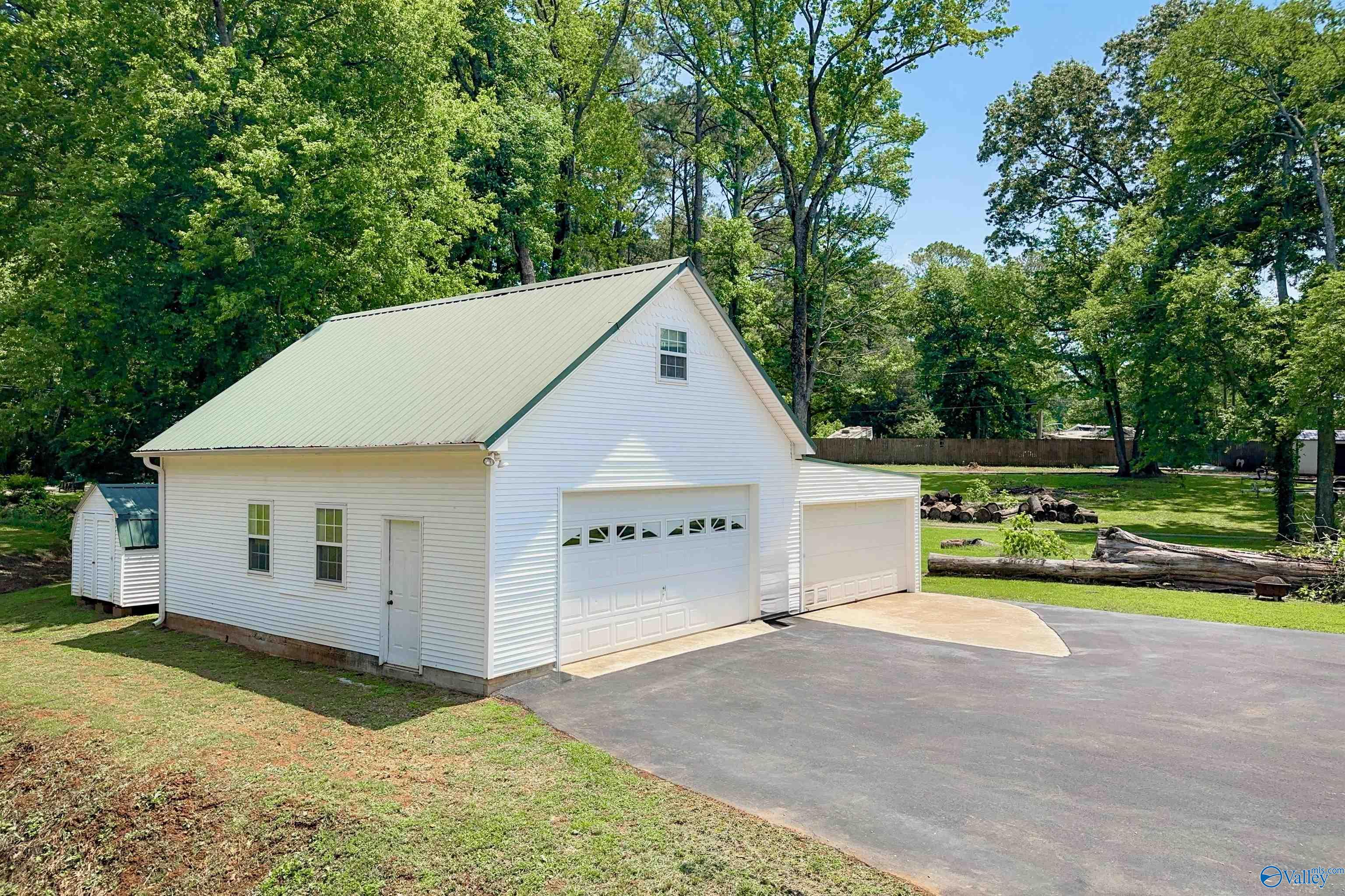 10576 Paradise Shores Road, Athens, Alabama image 40