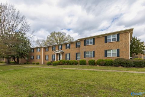Condo For Sale - 1206 Willowbrook Drive #D<br/> Huntsville, AL 35802