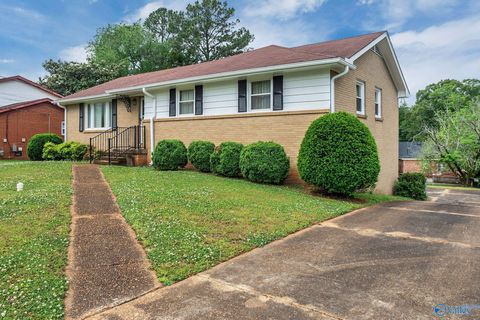 Photo of 3307 Clifford Road, Huntsville, AL 35810 (MLS # 21917205)