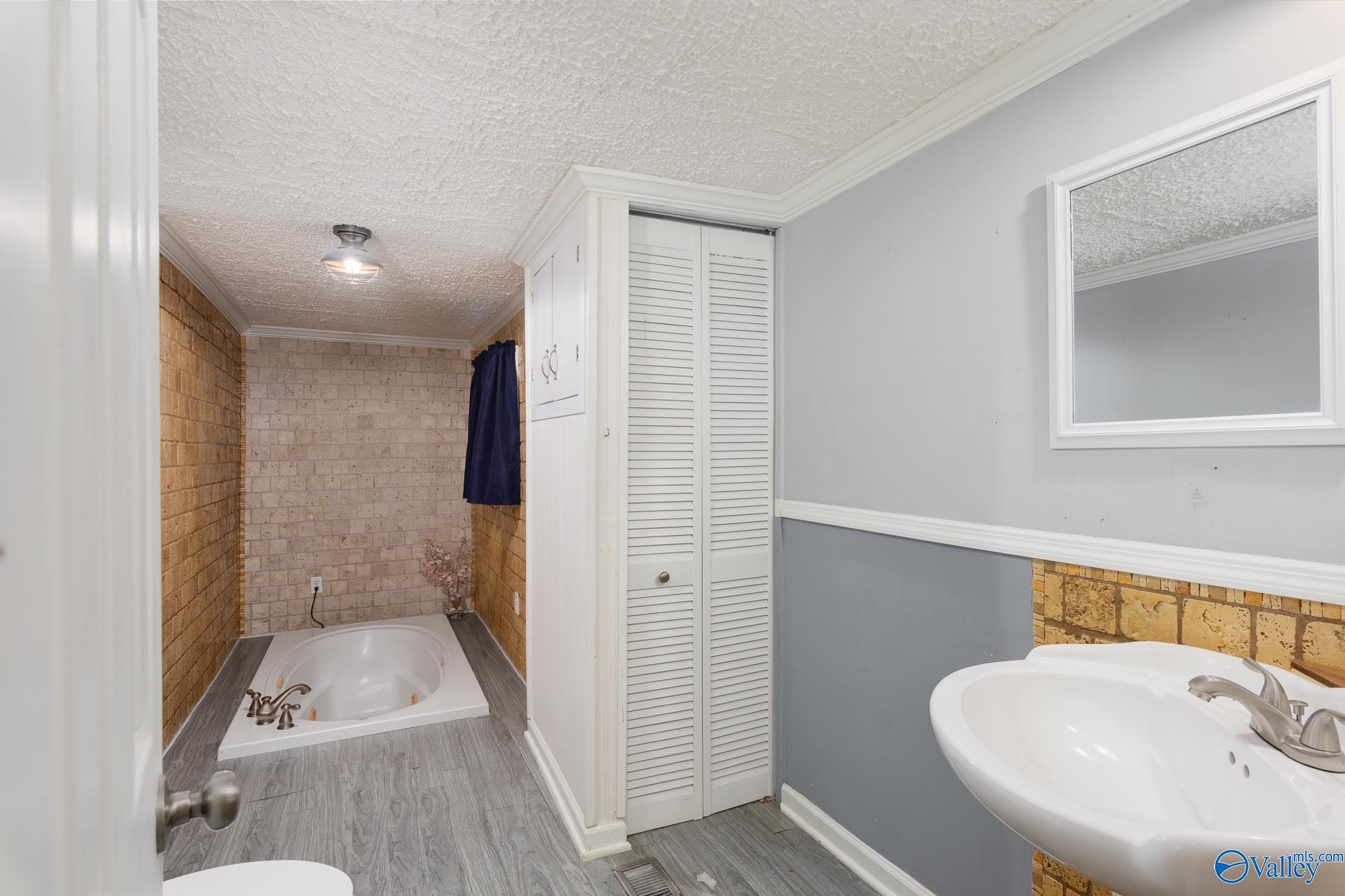 Trenton, Georgia 30752, United States, 3 Bedrooms Bedrooms, ,2 BathroomsBathrooms,Residential,Active,212496