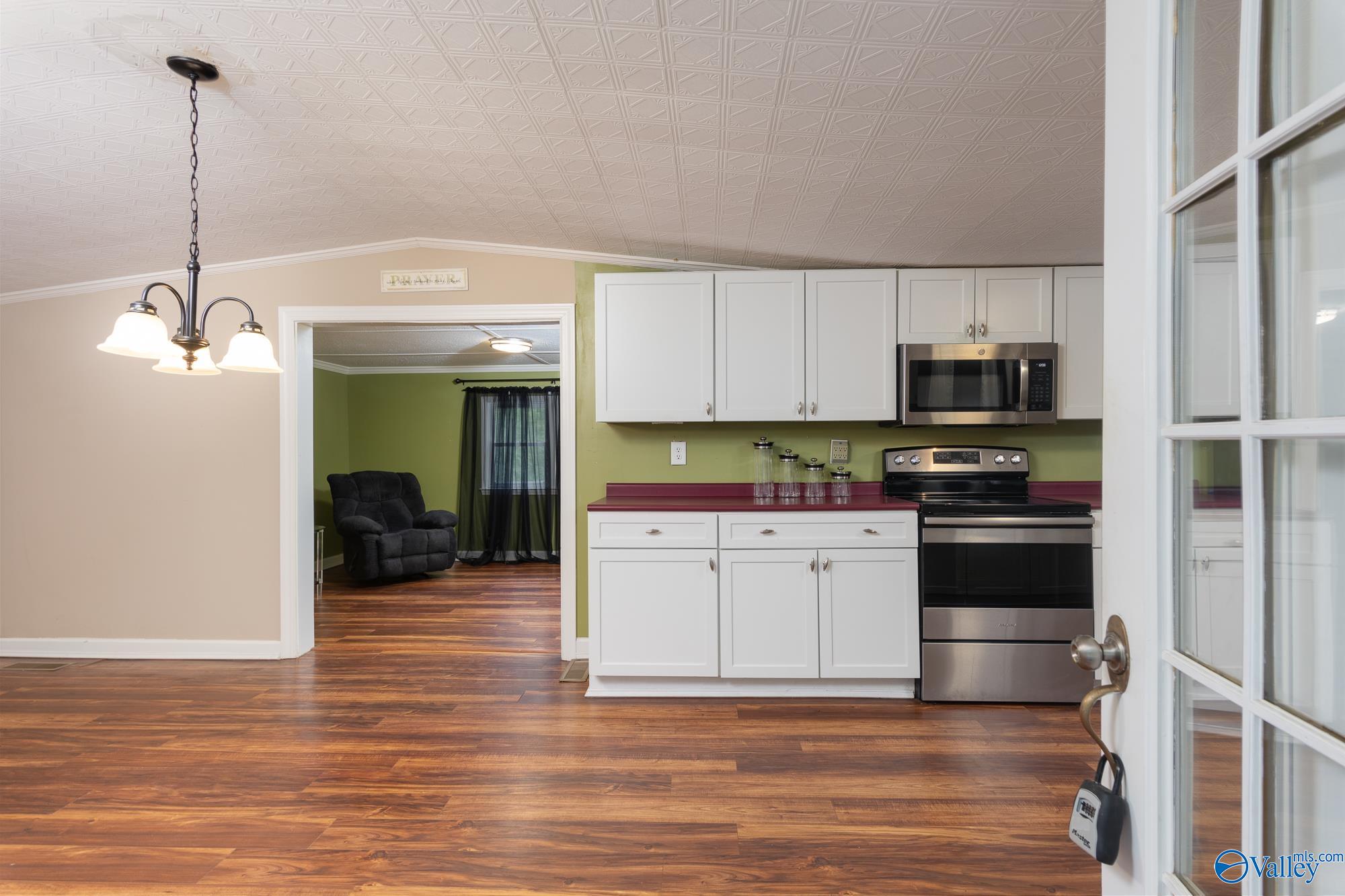 Trenton, Georgia 30752, United States, 3 Bedrooms Bedrooms, ,2 BathroomsBathrooms,Residential,Active,212496