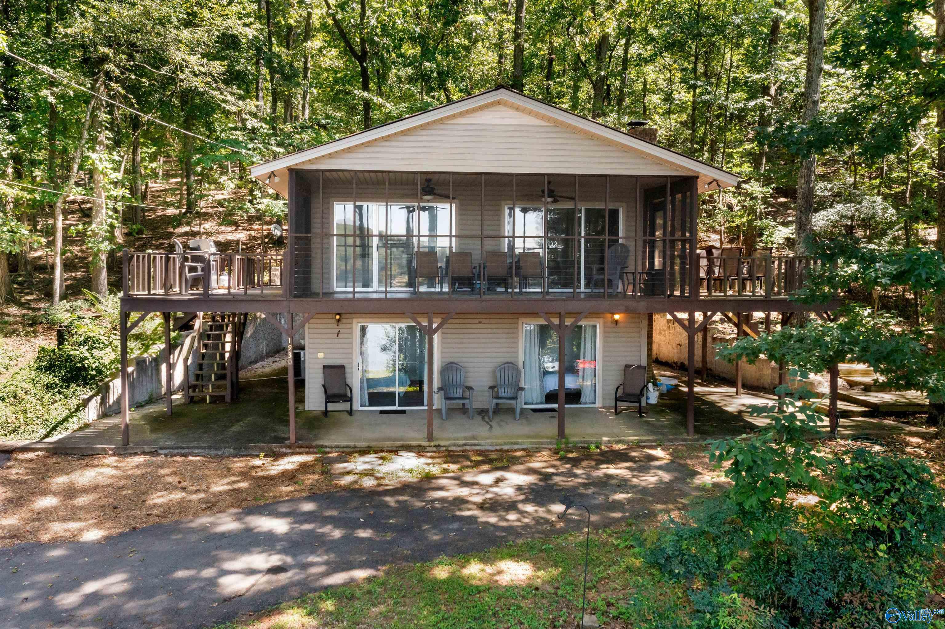 1930 County Road 104