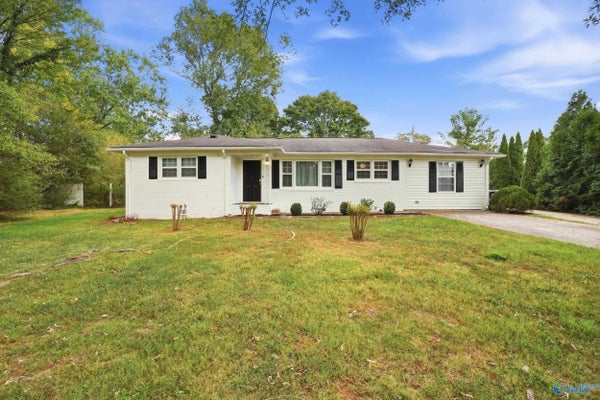 6506 SHERI DR NW, HUNTSVILLE, AL 35806 - Image d9d42aad1b28461e76de72d1cd92e14e/1131129744