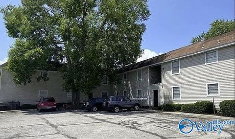 Apartment For Rent - 4101 Mcvay Street #5<br/> Huntsville, AL 35805