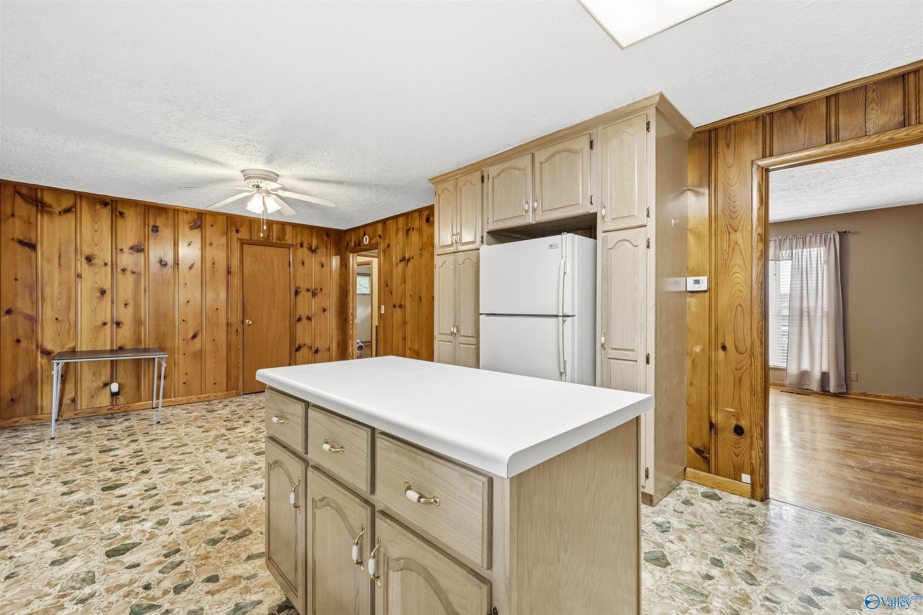 111 30th Street SW