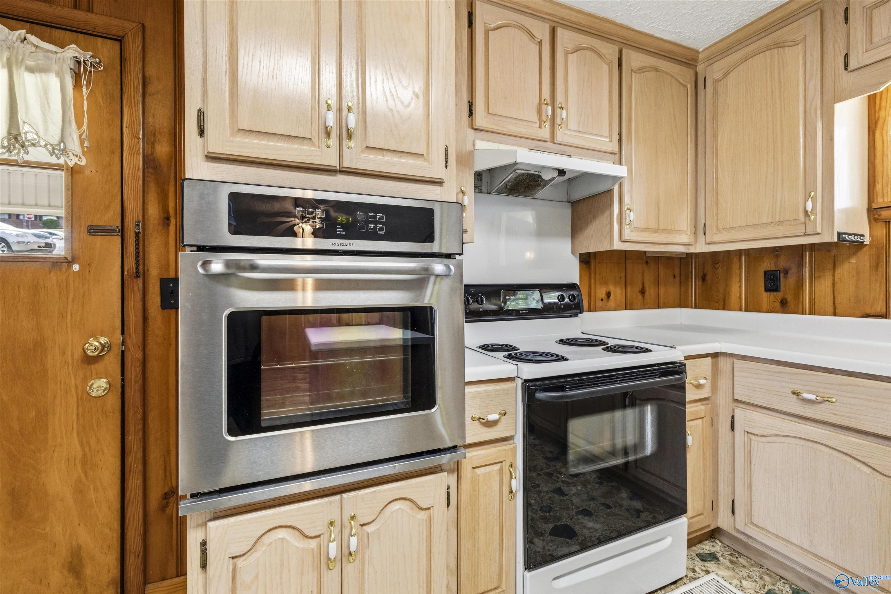 111 30th Street SW