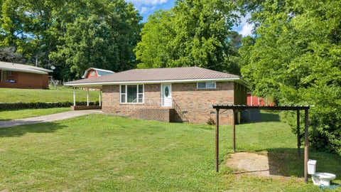 Homes For Sale - 111 30th Street<br/> Fort Payne, AL 35967
