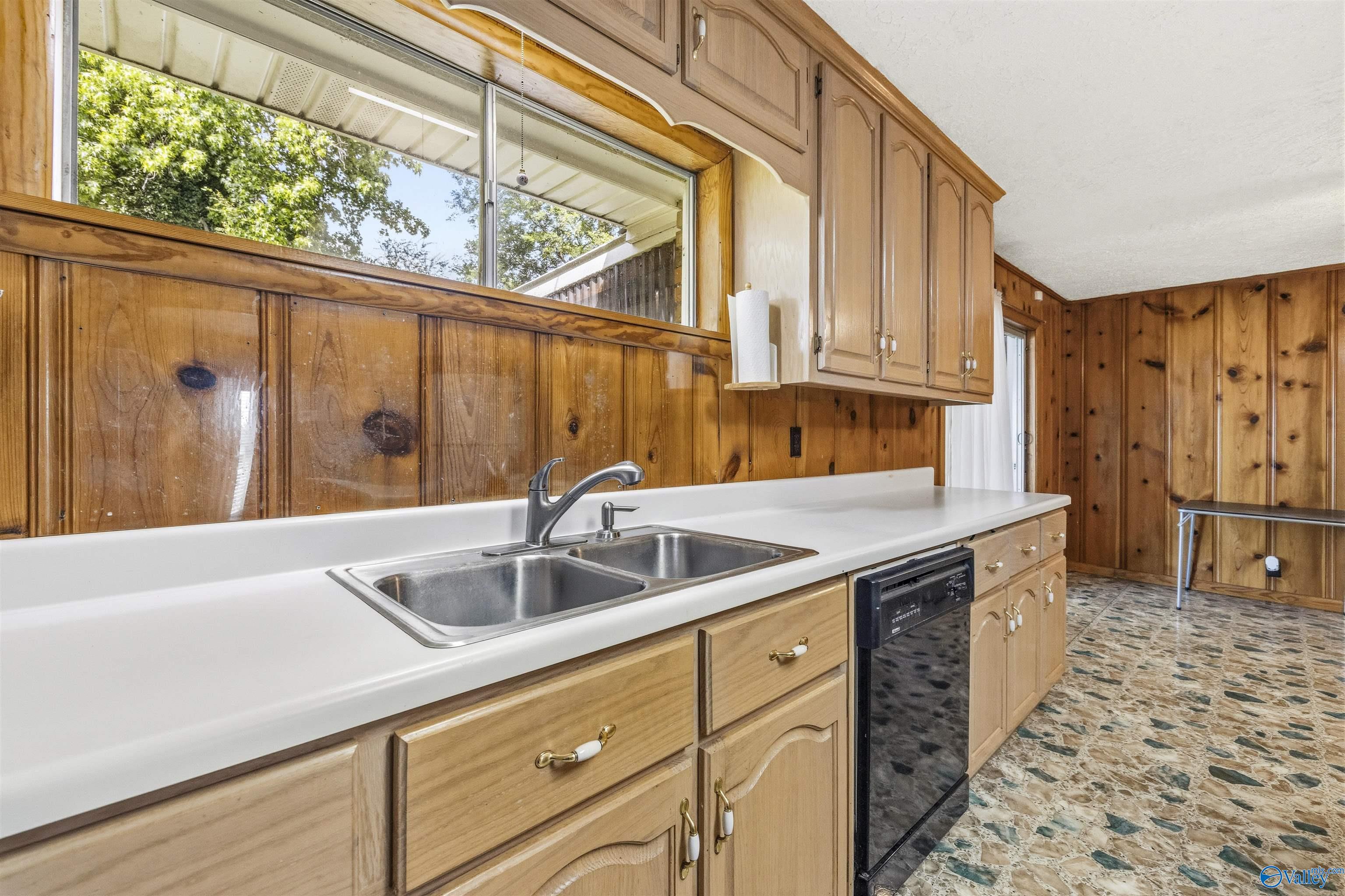 111 30th Street SW