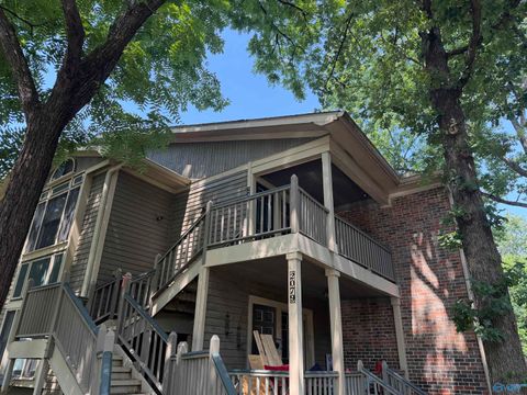 Condo For Rent - 2083 SW Woodlawn Drive #2083<br/> Madison County, Huntsville, AL 35802
