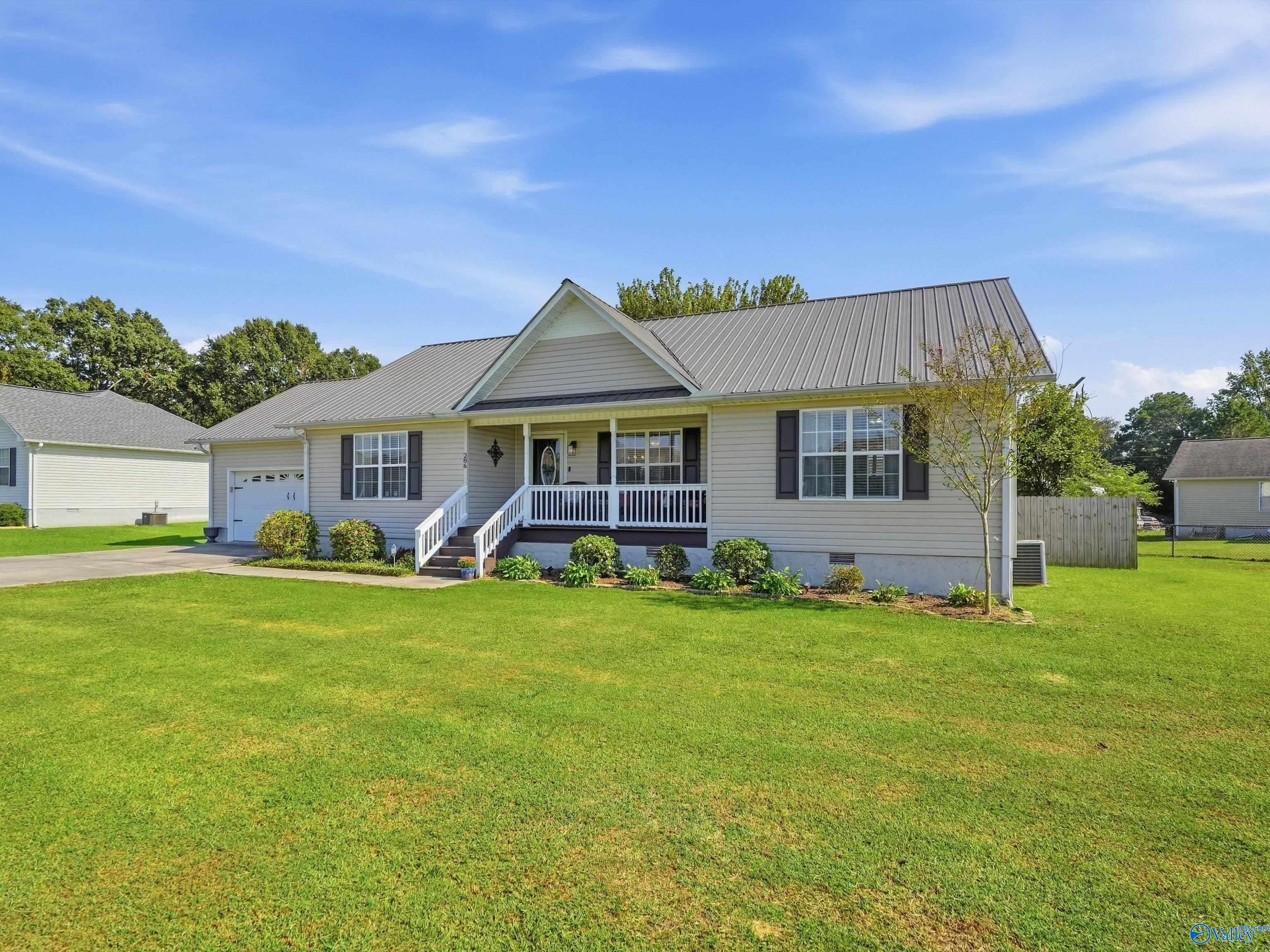 286 Land Circle