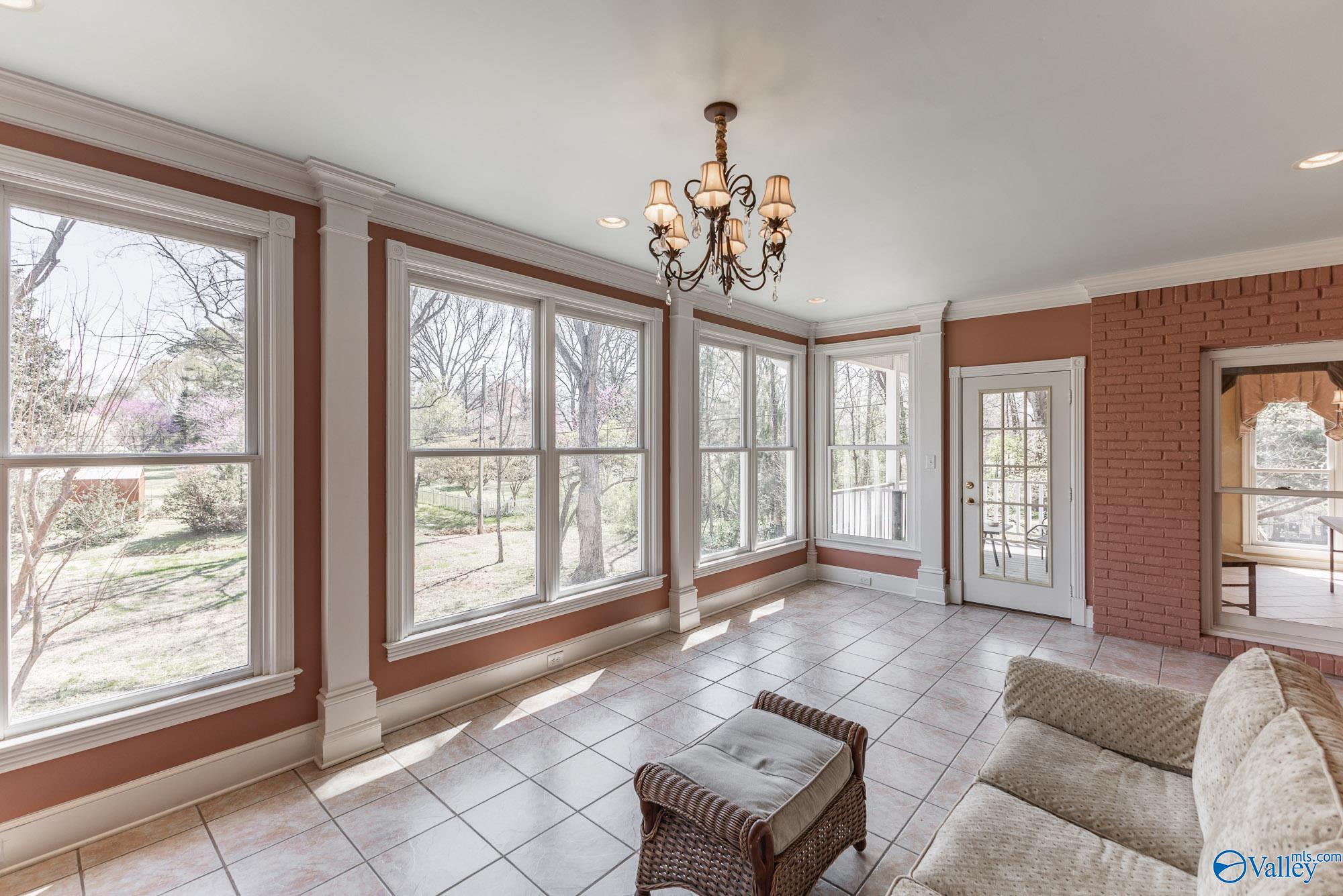105 Lexington Drive, Athens, Alabama image 16