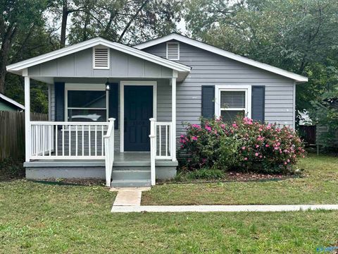 Photo of 1508 Mckinley Avenue, Huntsville, AL 35801 (MLS # 21902226)