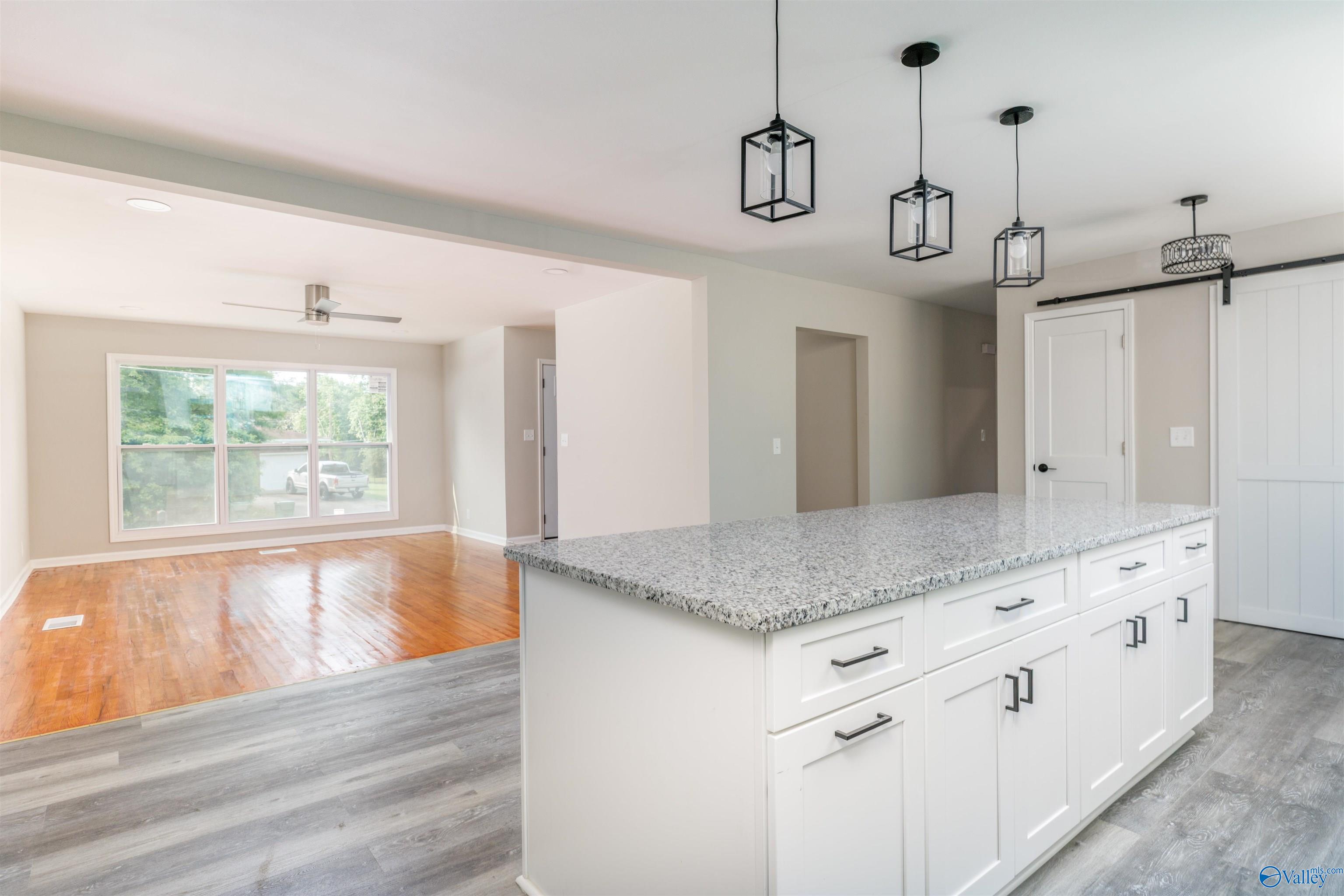3916 Richland Drive, Huntsville, Alabama image 9