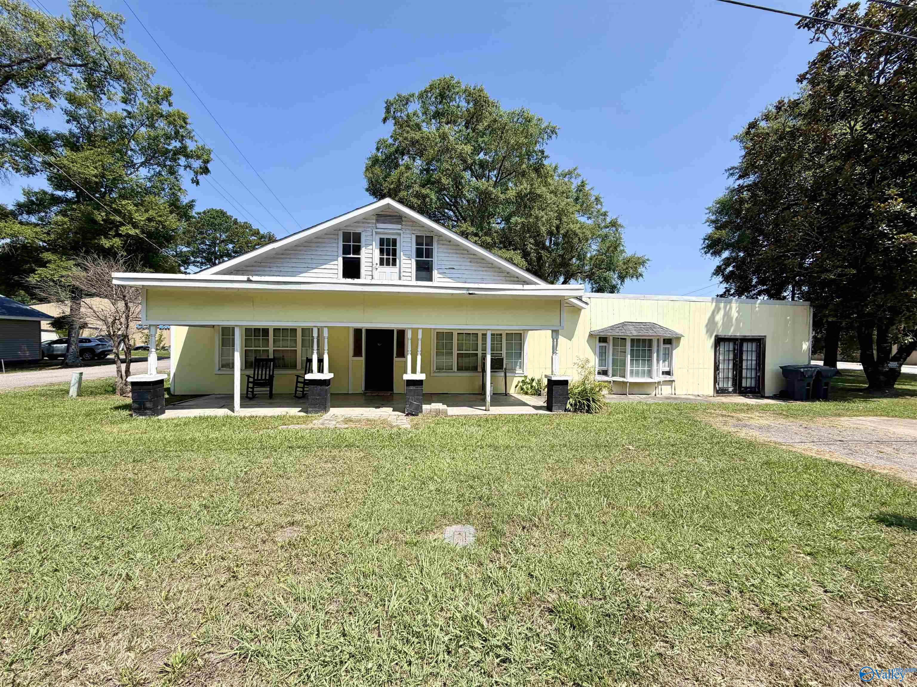 Photo 1 of 23 — 401 Cedar Bluff Road, Centre, AL 35960