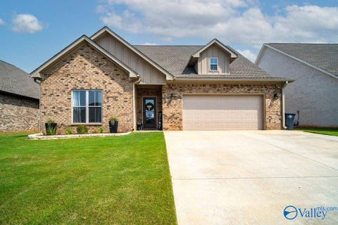 Homes For Sale - 427 Zoey Grace Drive<br/> Lauderdale County, Rogersville, AL 35652
