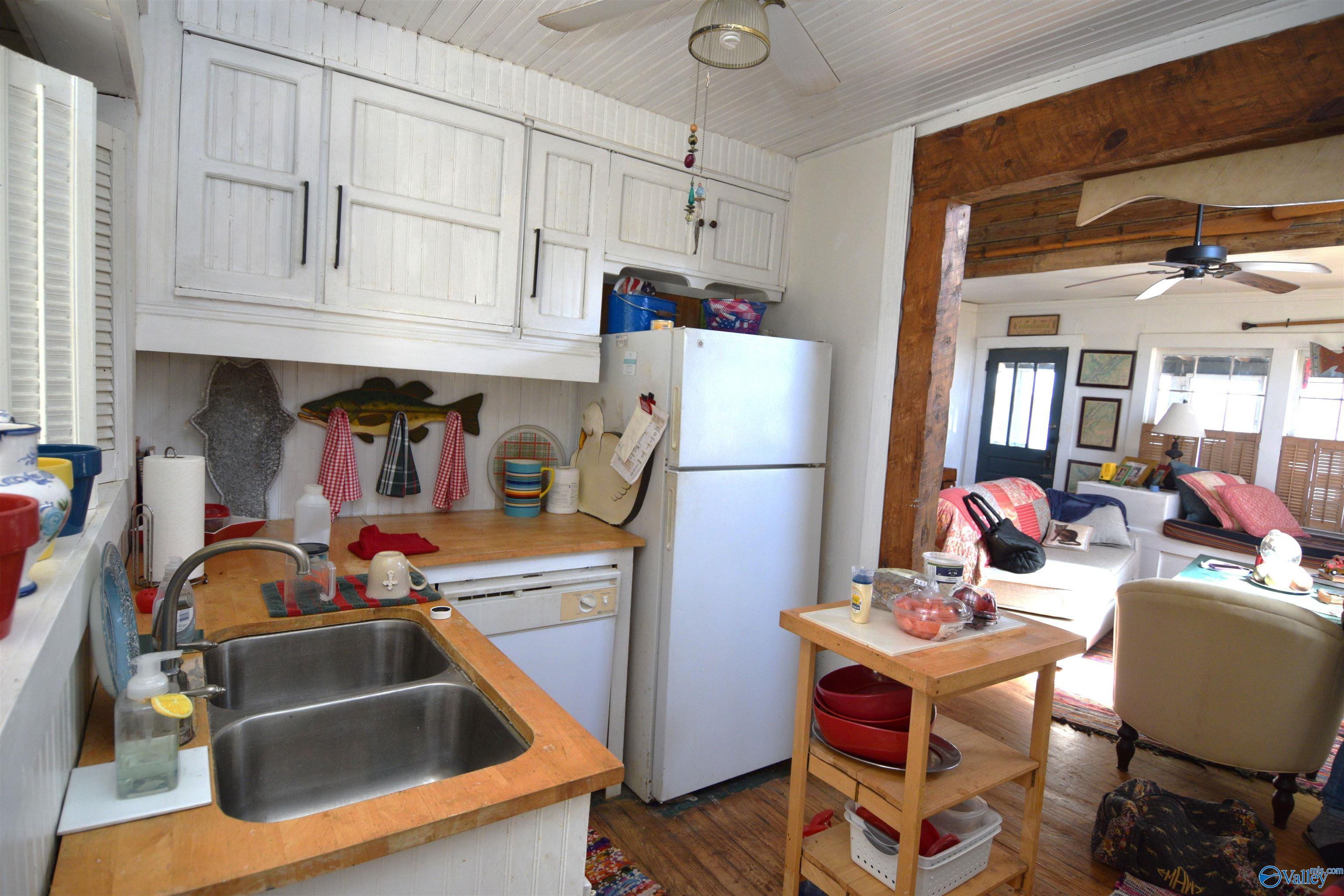 223 Pinewood Drive, Langston, Alabama image 6