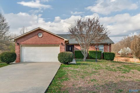 Photo of 321 County Road 544, Rogersville, AL 35652 (MLS # 21911766)