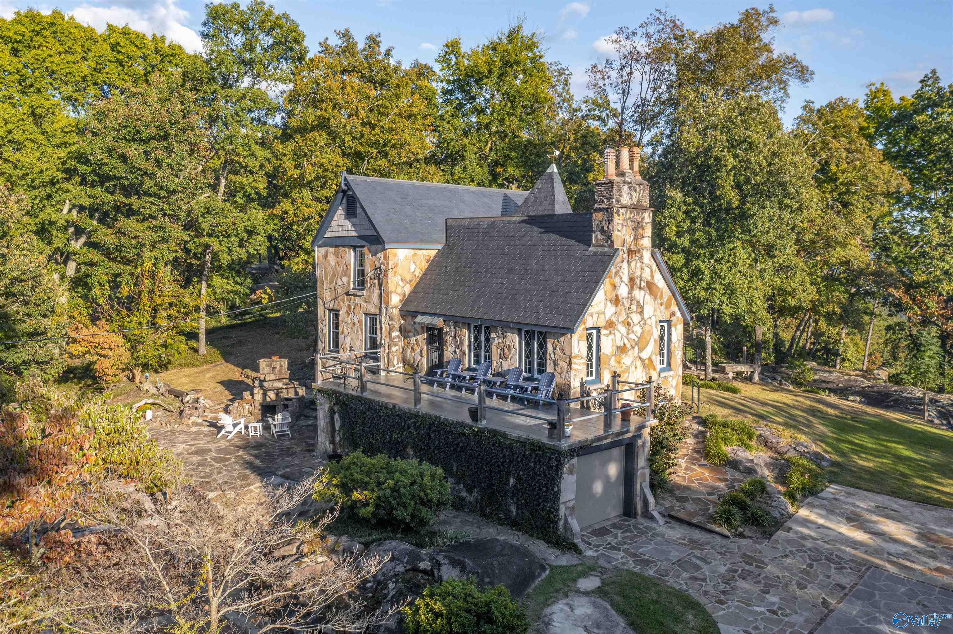 613 Bellevue Drive, Gadsden, Alabama image 2