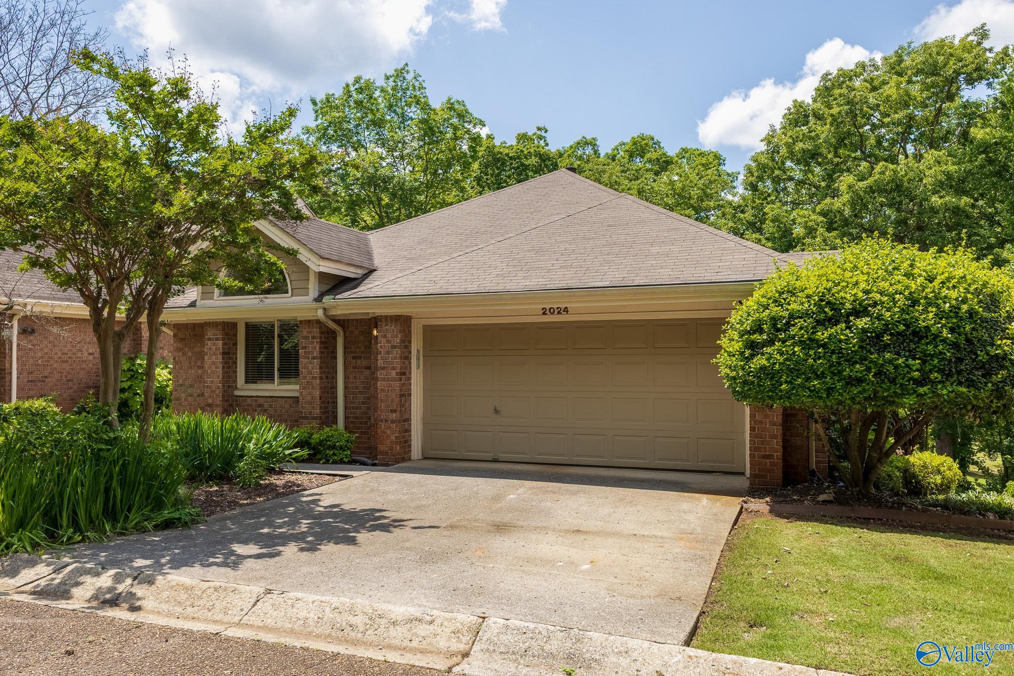 2024 Fairway Hills Drive, Huntsville, Alabama image 1