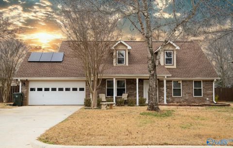 Homes For Sale - 122 Todd Drive<br/> Madison, AL 35758