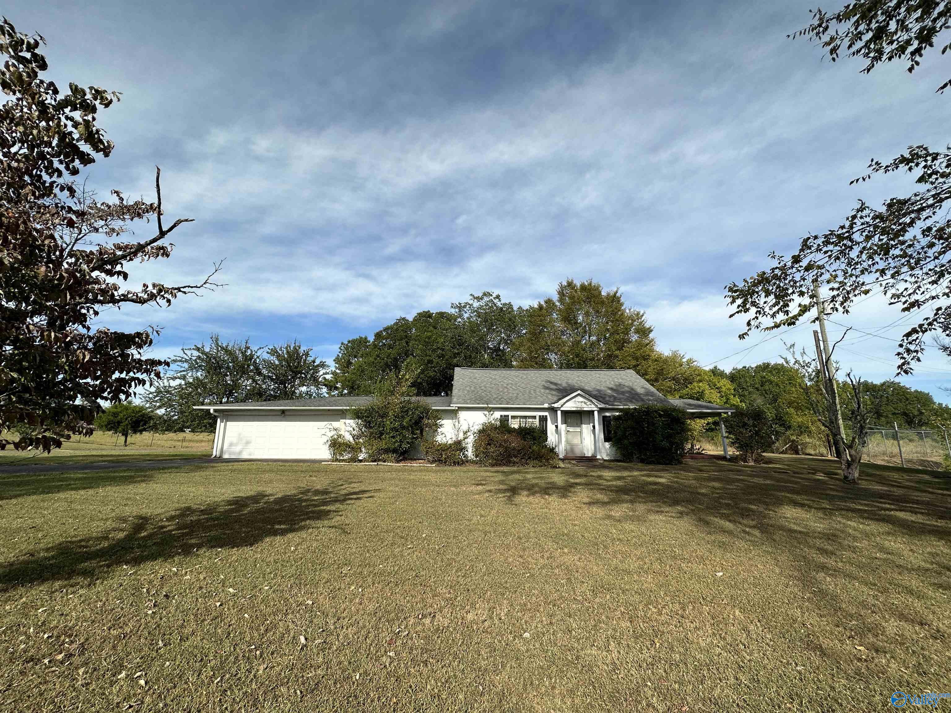 3926 Highway 231, Laceys Spring, Alabama image 1