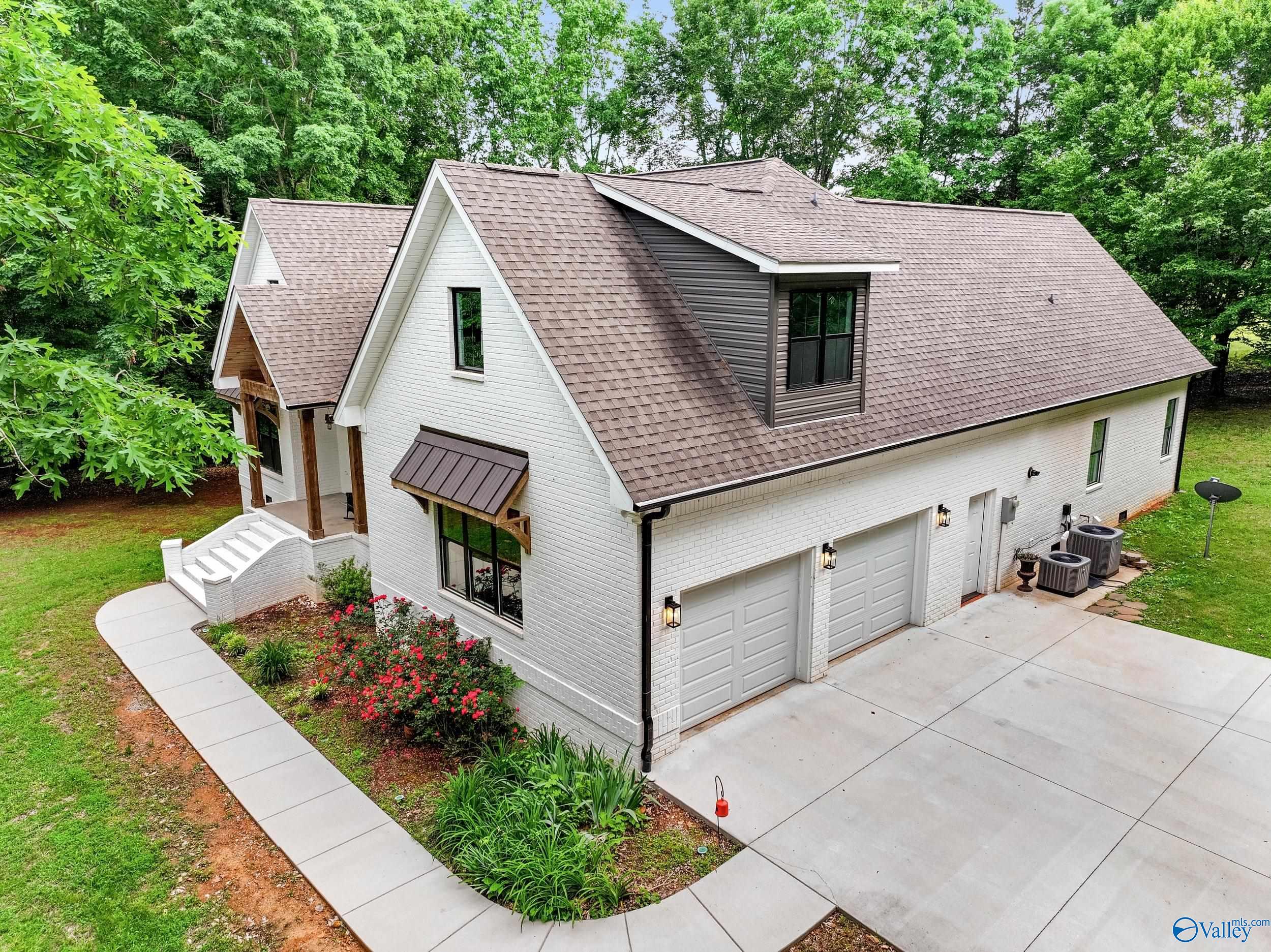 290 Poplar Springs Drive, Rogersville, Alabama image 2