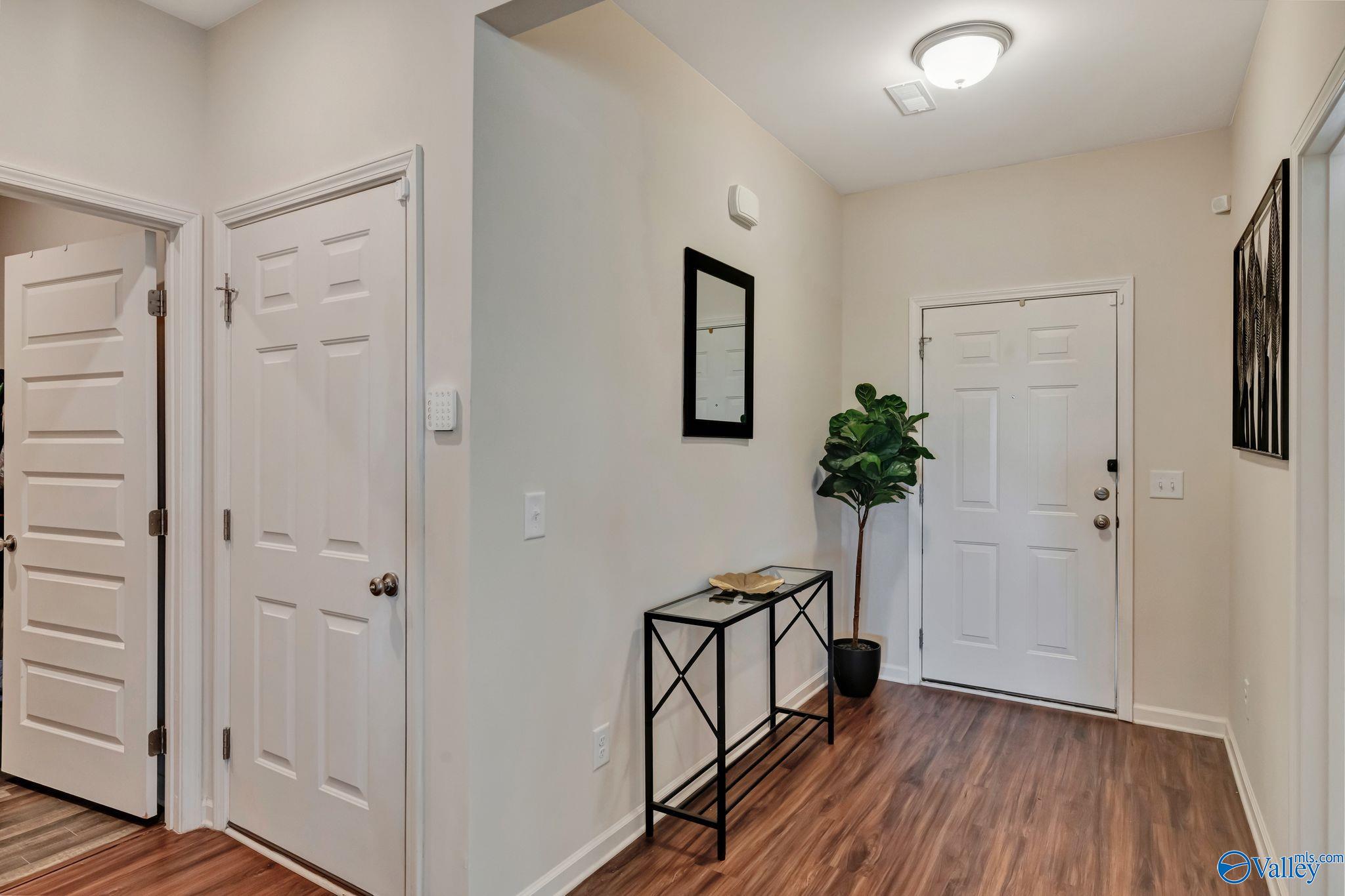 125 Story Ray Drive, New Market, Alabama image 5