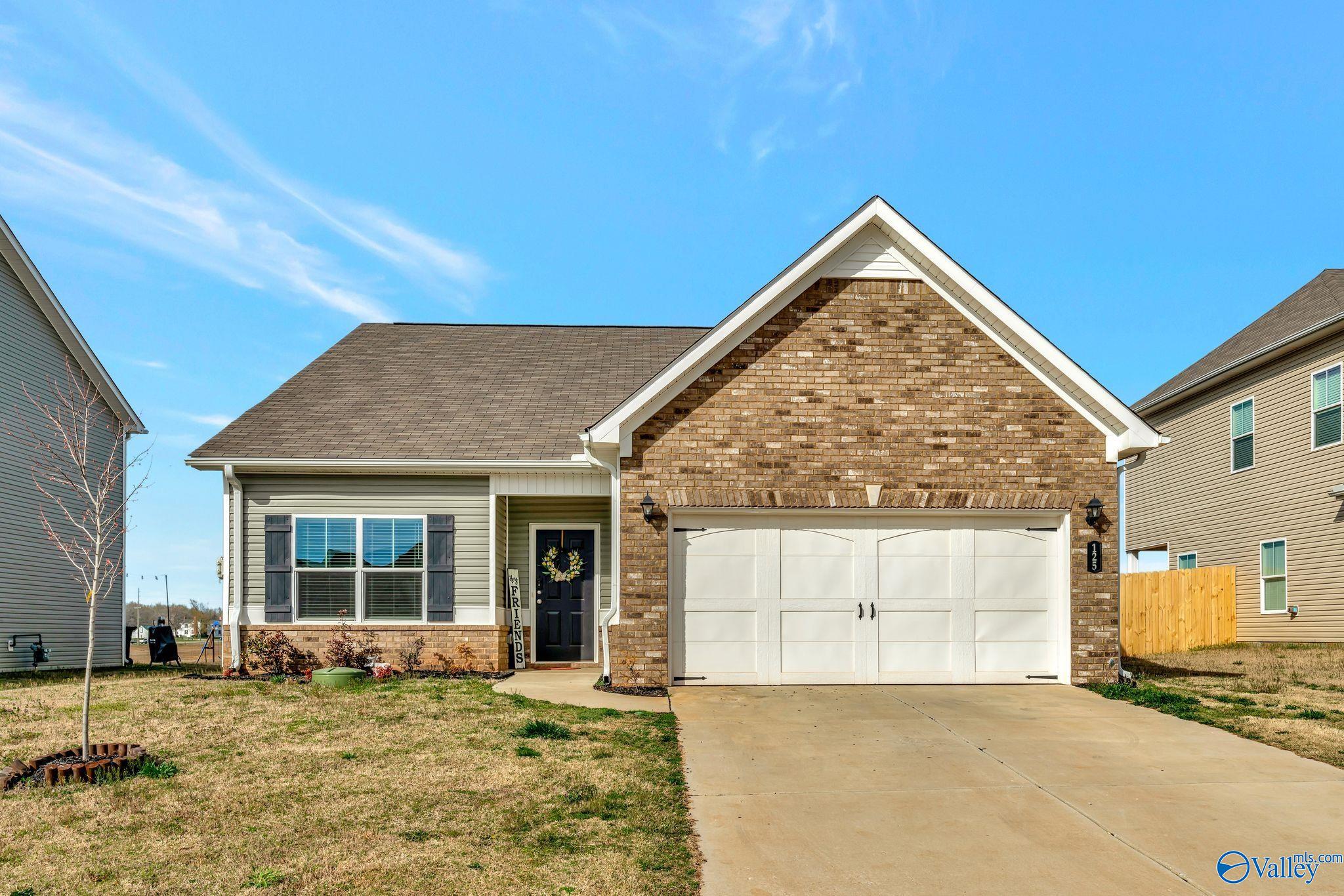 125 Story Ray Drive, New Market, Alabama image 1