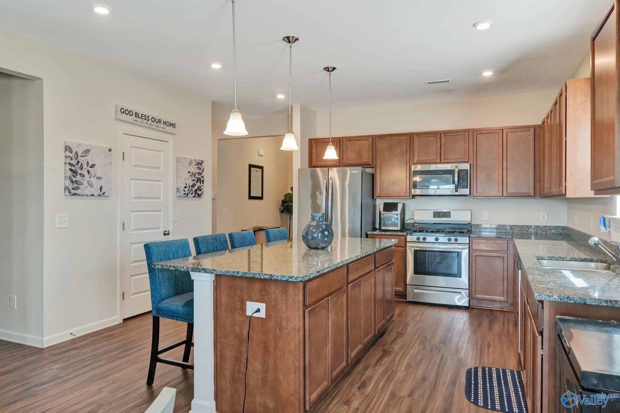 125 Story Ray Drive, New Market, Alabama image 8