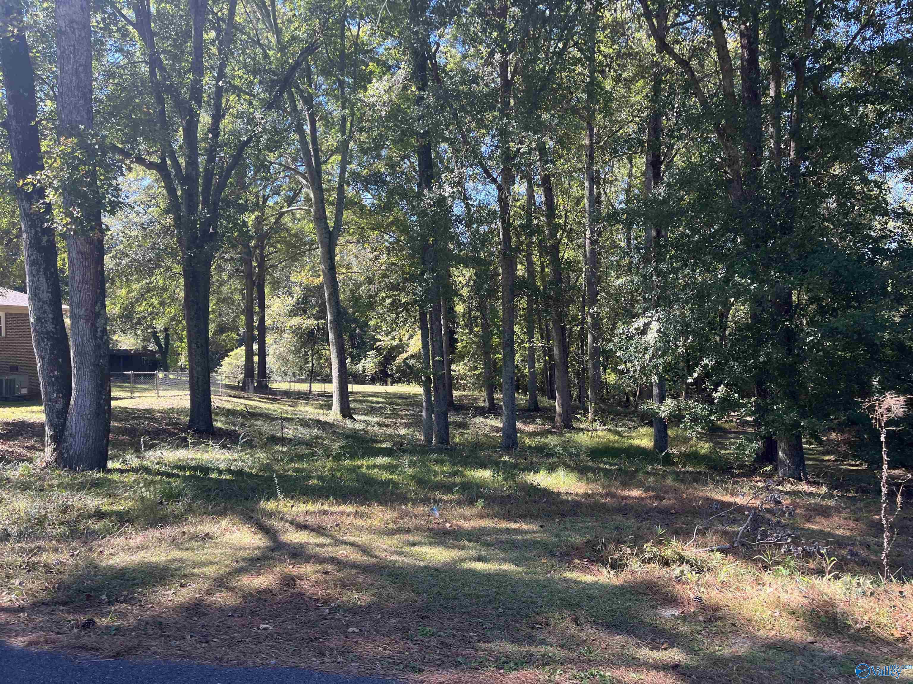 10 Meadowood Drive