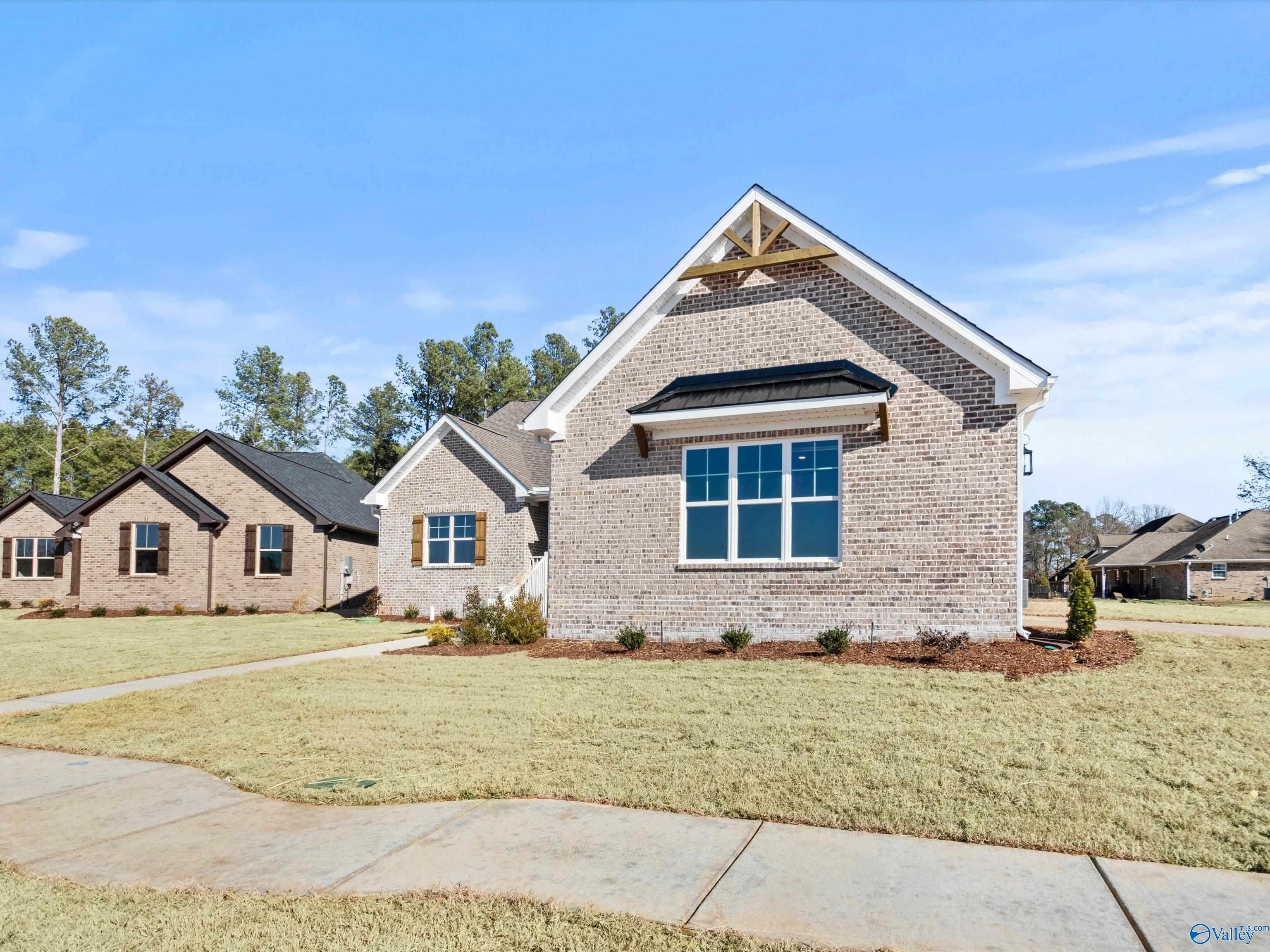 22040 Mulligan Parkway