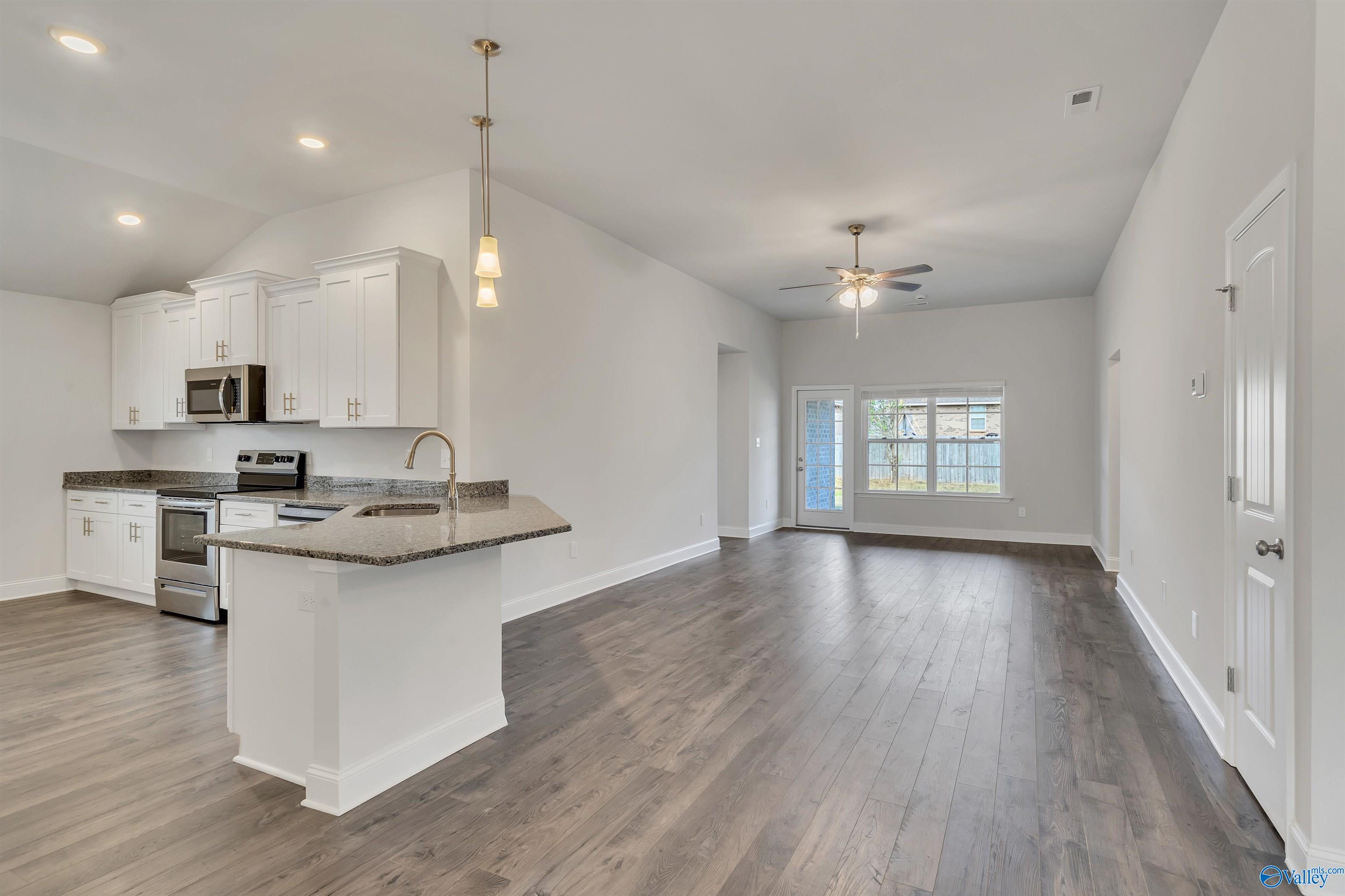 119 Sidney Ruth Drive, New Market, Alabama image 7