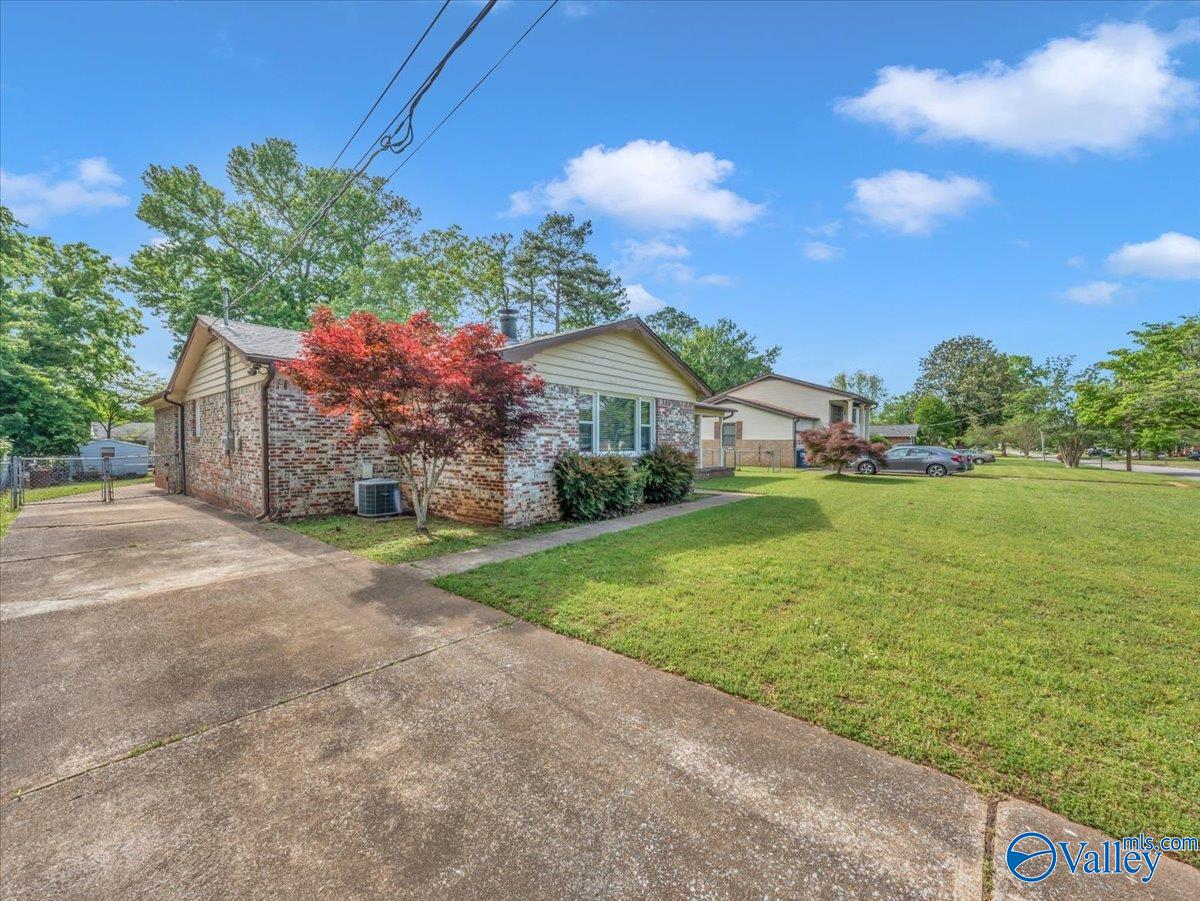 11316 Maplecrest Drive, Huntsville, Alabama image 3