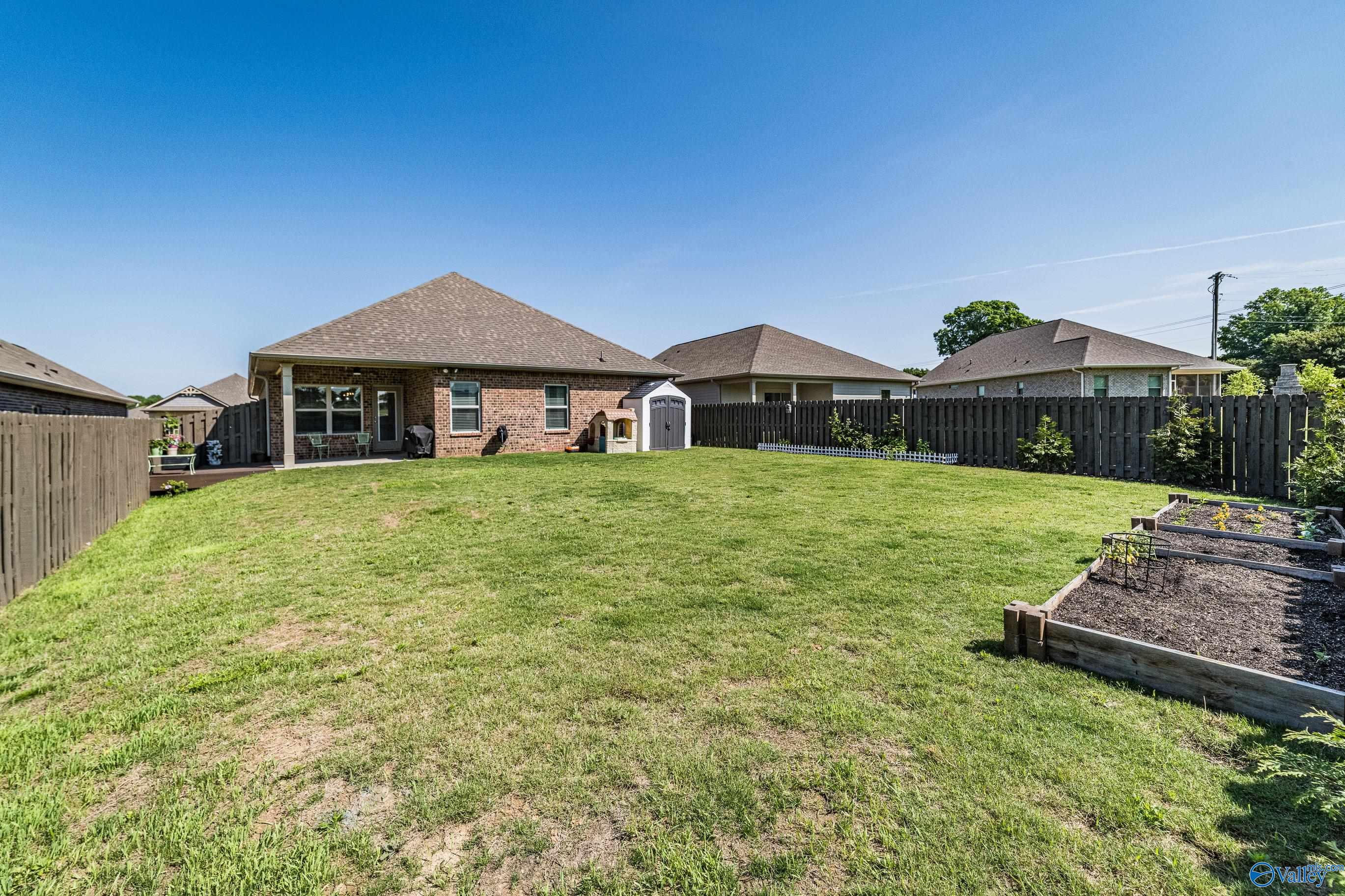 21986 Natures Cove Drive, Athens, Alabama image 28