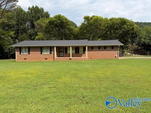 Homes For Rent - 1618 Dug Hill Road<br/> Brownsboro, AL 35741