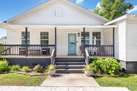 Homes For Sale - 3510 Clopton Street<br/> Huntsville, AL 35805