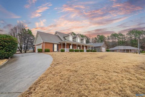 Photo of 131 Castleton Drive, Madison, AL 35749 (MLS # 21905652)