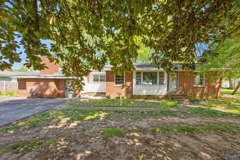 Homes For Sale - 610 Horton Street<br/> Athens, AL 35611
