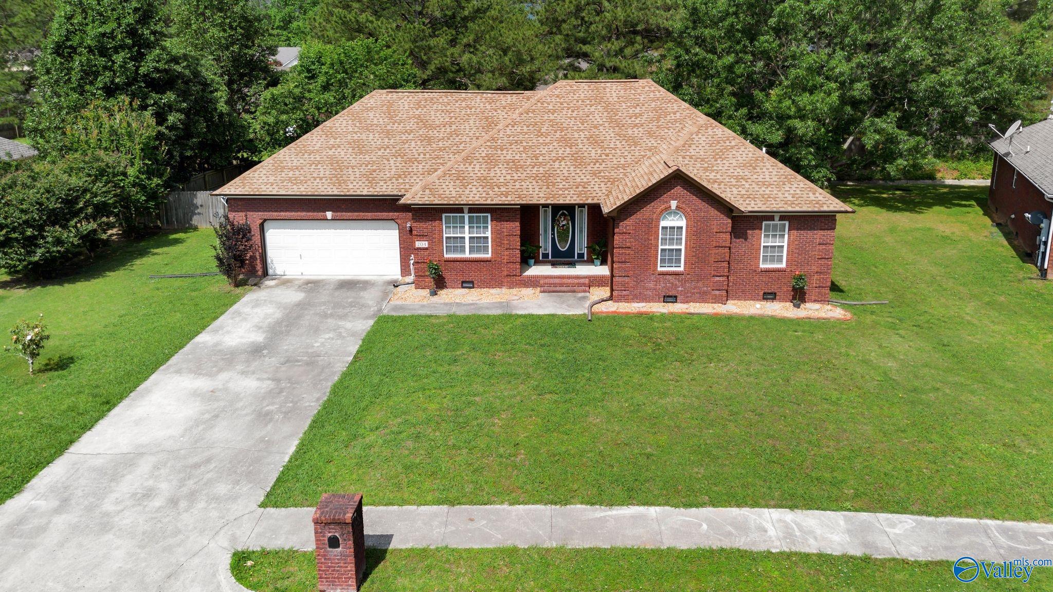204 Chestnut Oak Circle, Owens Cross Roads, Alabama image 1