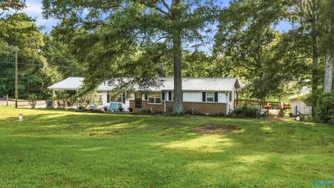 Homes For Sale - 298 Dekalb Drive<br/> Dekalb County, Rainsville, AL 35986