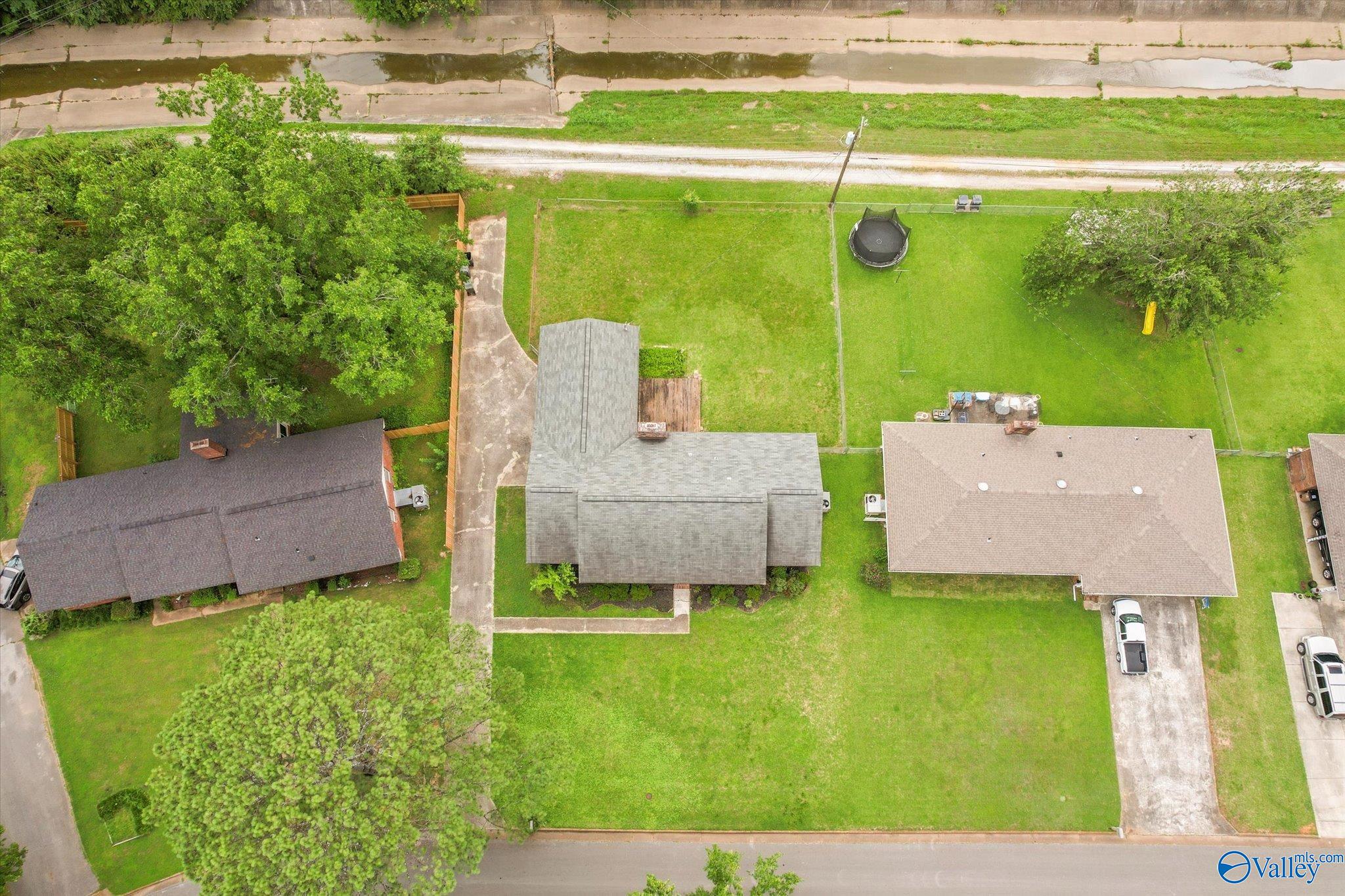 605 Holland Drive, Decatur, Alabama image 37