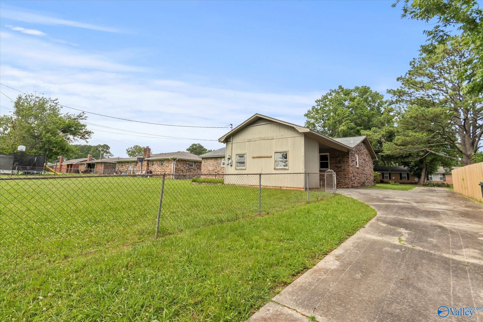 605 Holland Drive, Decatur, Alabama image 33