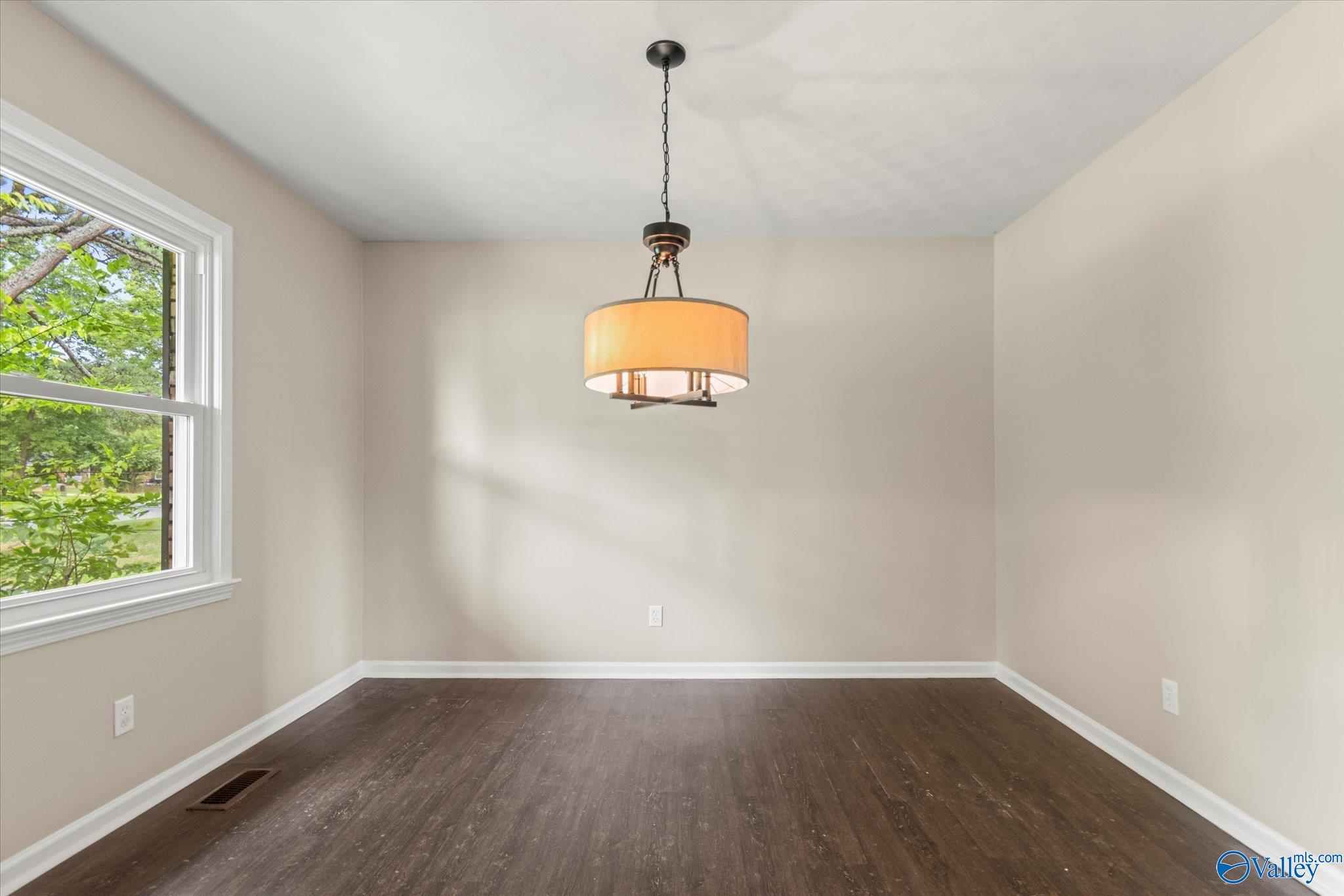 605 Holland Drive, Decatur, Alabama image 7