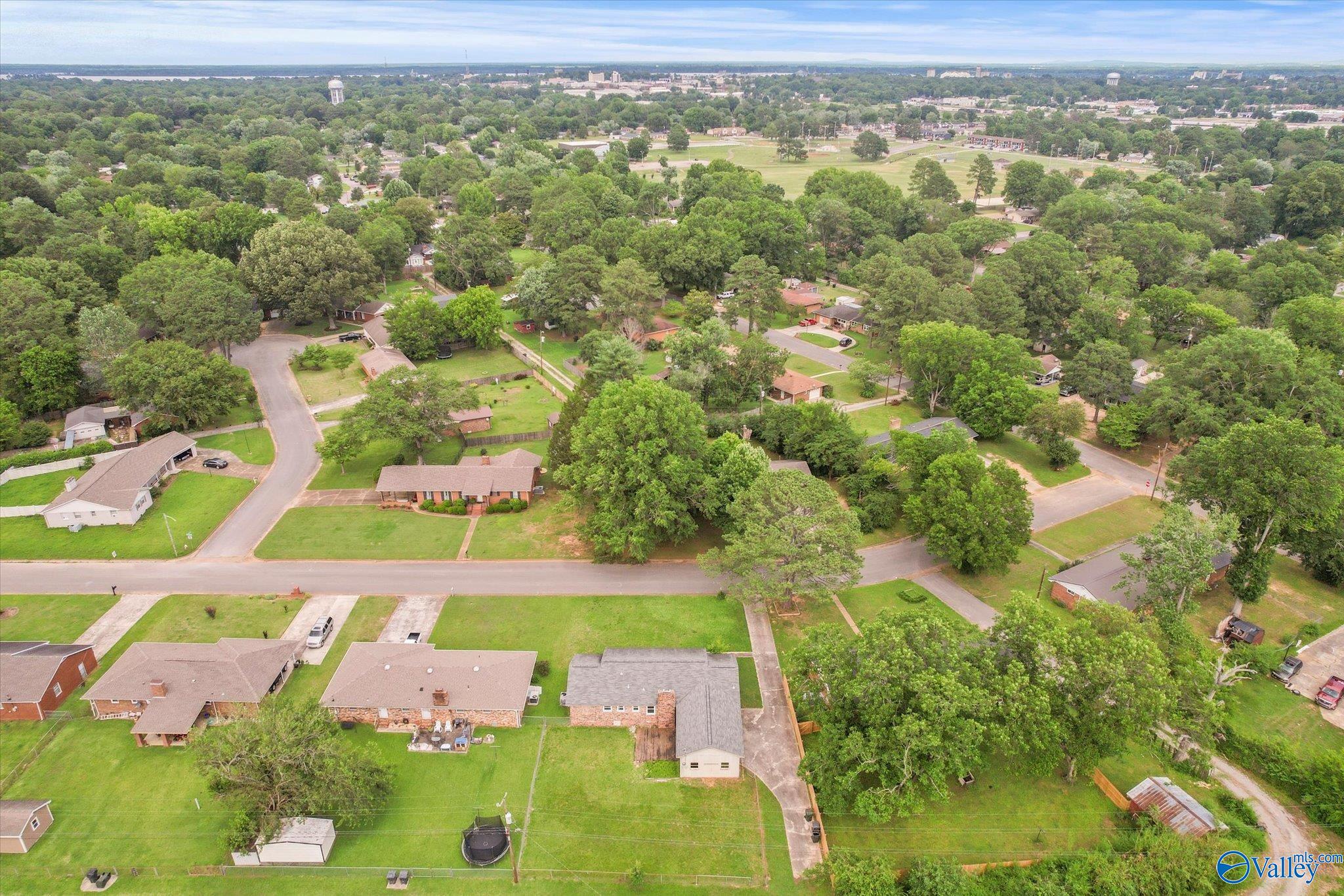 605 Holland Drive, Decatur, Alabama image 32