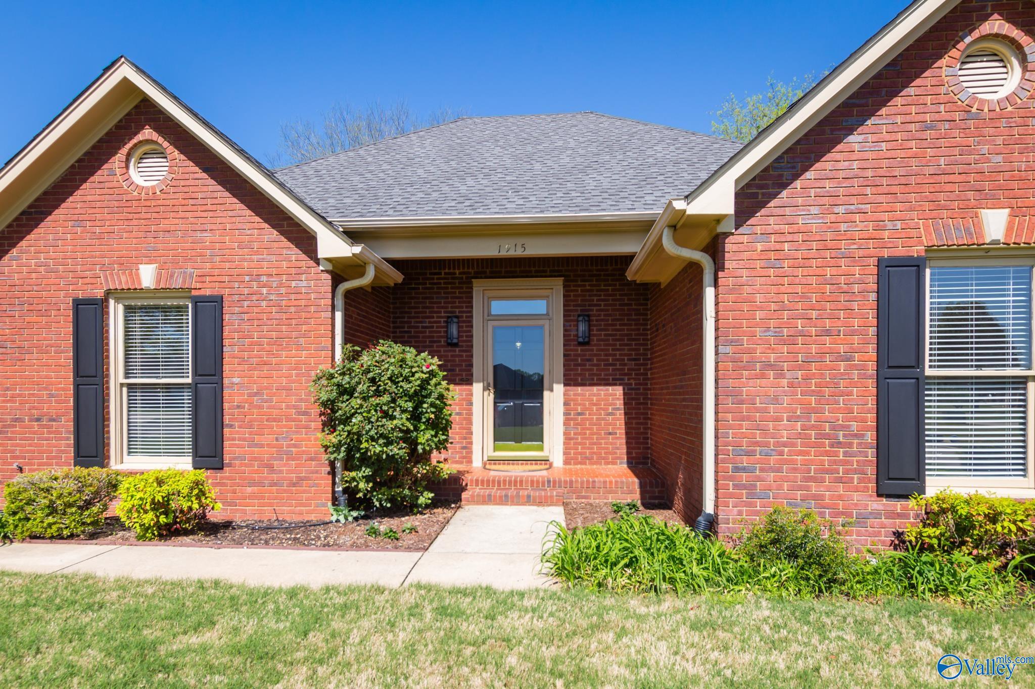 1915 Shepard Drive, Decatur, Alabama image 2